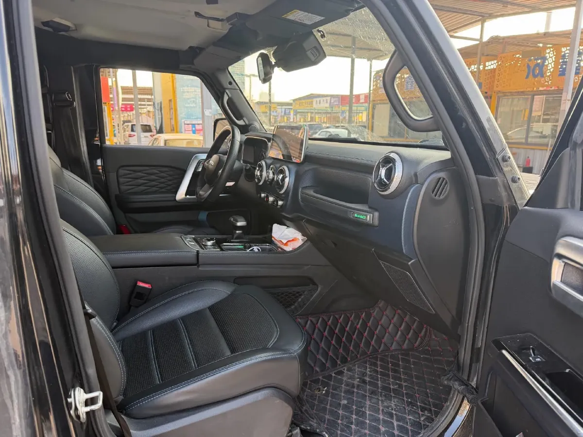 2020 Beijing BJ40 2.0T 224HP L4 8AT,autocango,china used car exporter,china ev exporter,chinese used car exporter,chinese used ev exporter