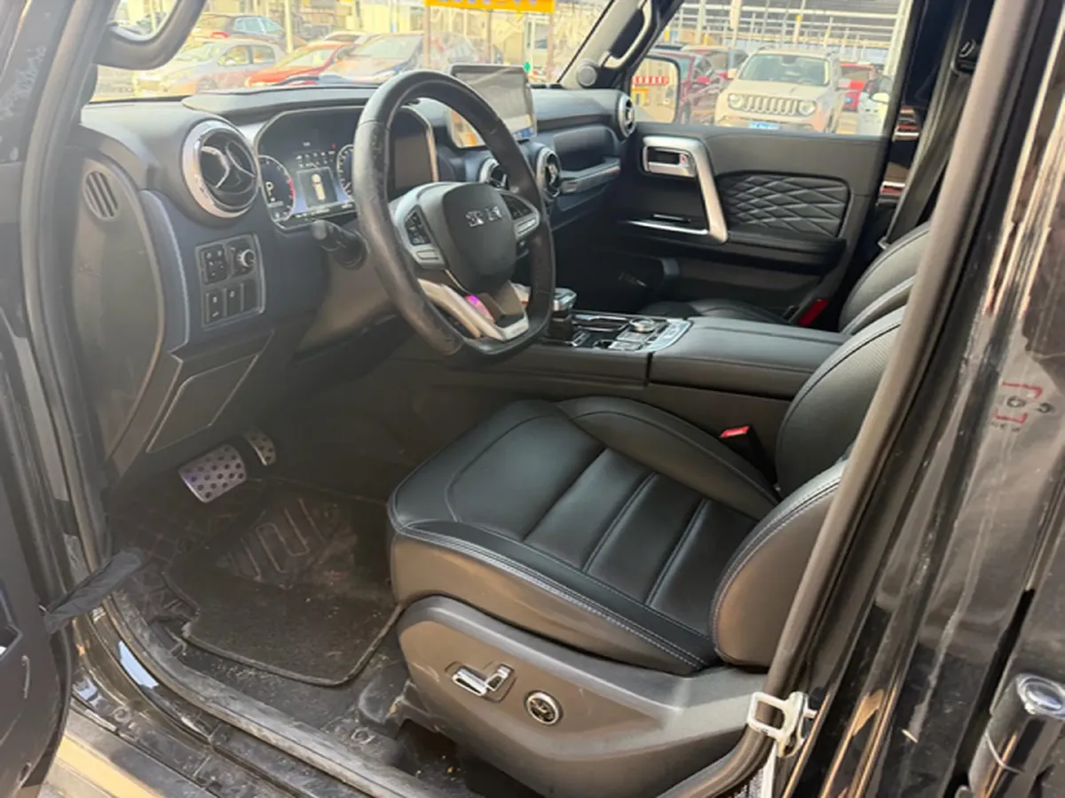 2020 Beijing BJ40 2.0T 224HP L4 8AT,autocango,china used car exporter,china ev exporter,chinese used car exporter,chinese used ev exporter