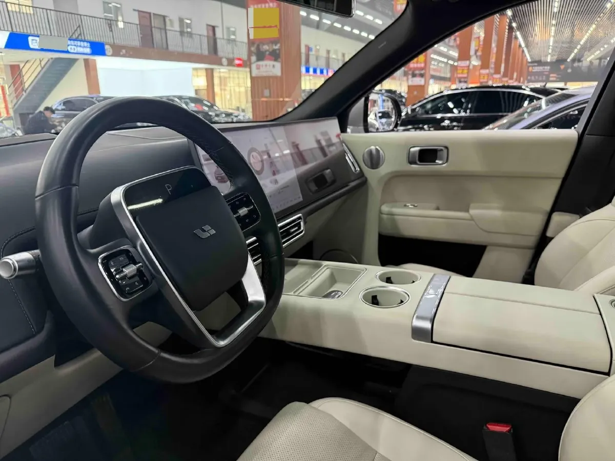2023 Li L8 Range Extended 154HP REEV 40.9KWH,autocango,china used car exporter,china ev exporter,chinese used car exporter,chinese used ev exporter