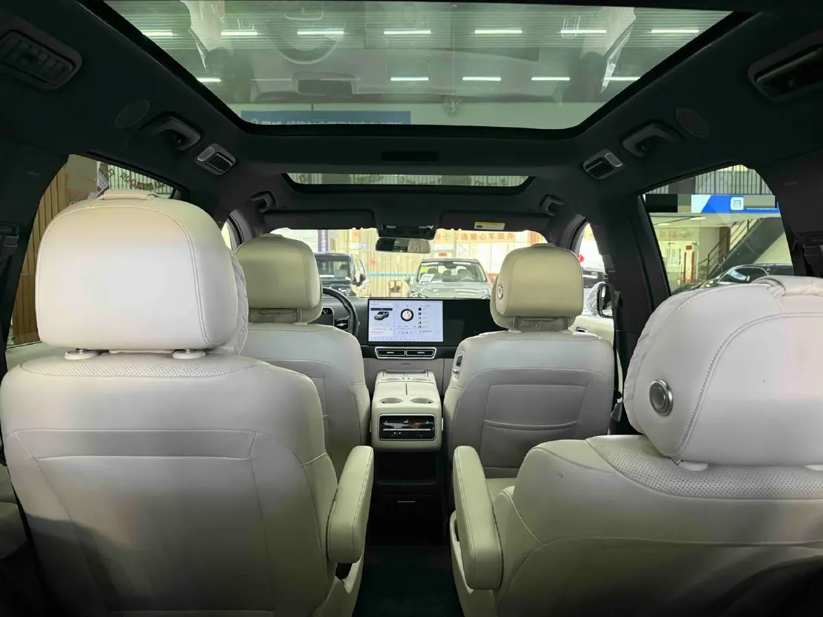 2023 Li L8 Range Extended 154HP REEV 40.9KWH,autocango,china used car exporter,china ev exporter,chinese used car exporter,chinese used ev exporter