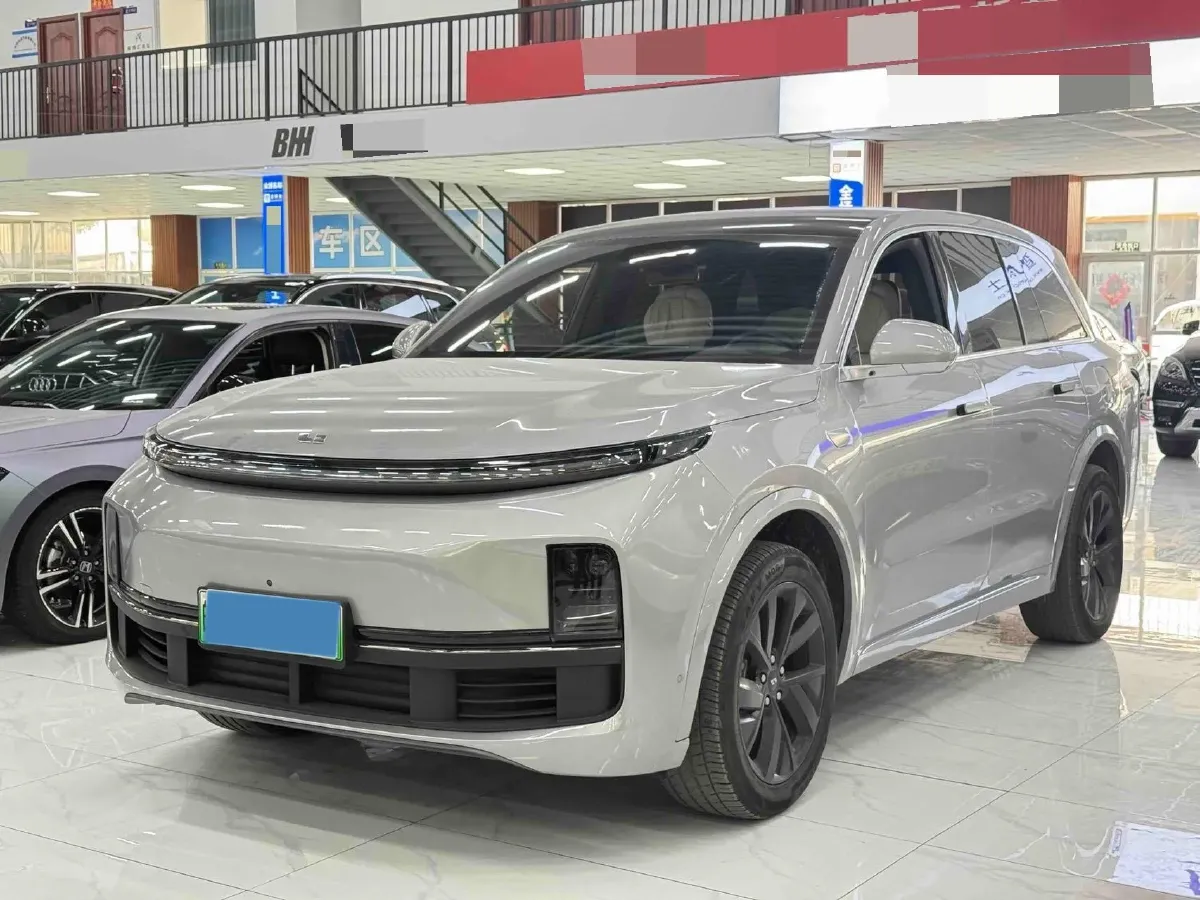 2023 Li L8 Range Extended 154HP REEV 40.9KWH,autocango,china used car exporter,china ev exporter,chinese used car exporter,chinese used ev exporter