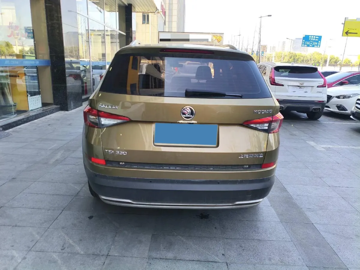 2018 Skoda Kodiak 2.0T 186HP L4 7DCT,autocango,china used car exporter,china ev exporter,chinese used car exporter,chinese used ev exporter