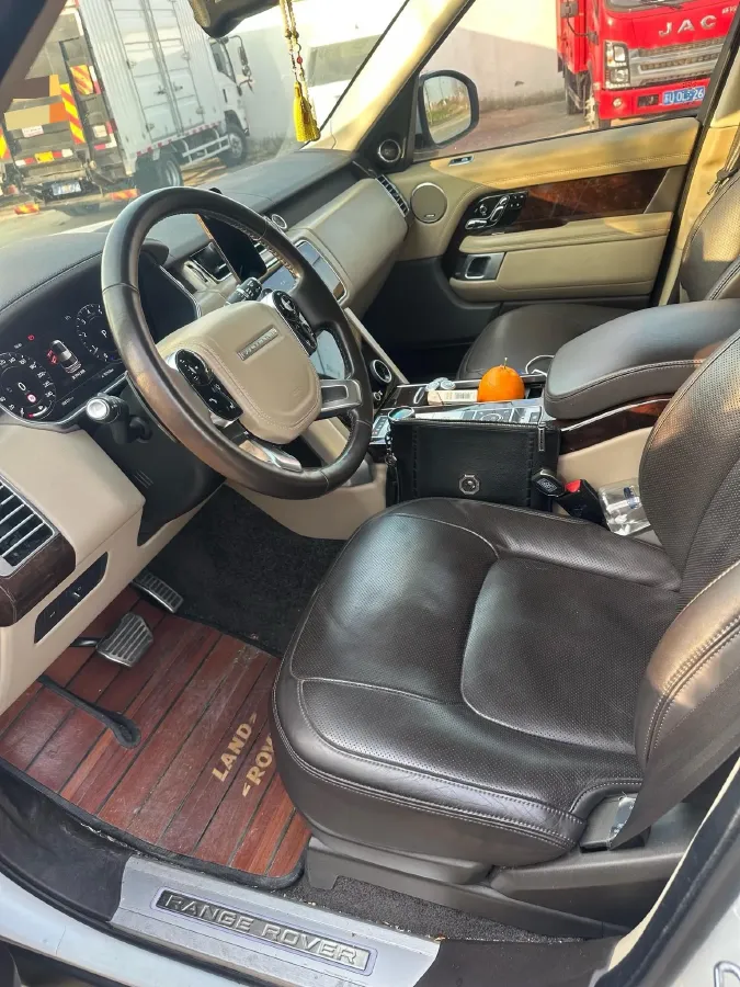 2020 Land Rover Range Rover 3.0T 400HP L6 8AT,autocango,china used car exporter,china ev exporter,chinese used car exporter,chinese used ev exporter