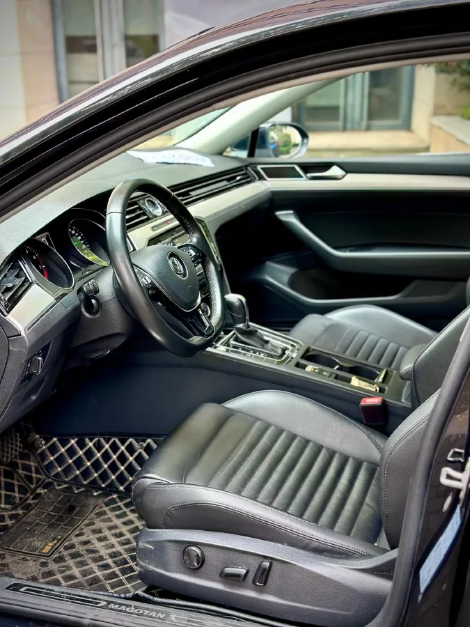 2019 Chevrolet Malibu XL 2.0T 241HP L4 9AT,autocango,china used car exporter,china ev exporter,chinese used car exporter,chinese used ev exporter