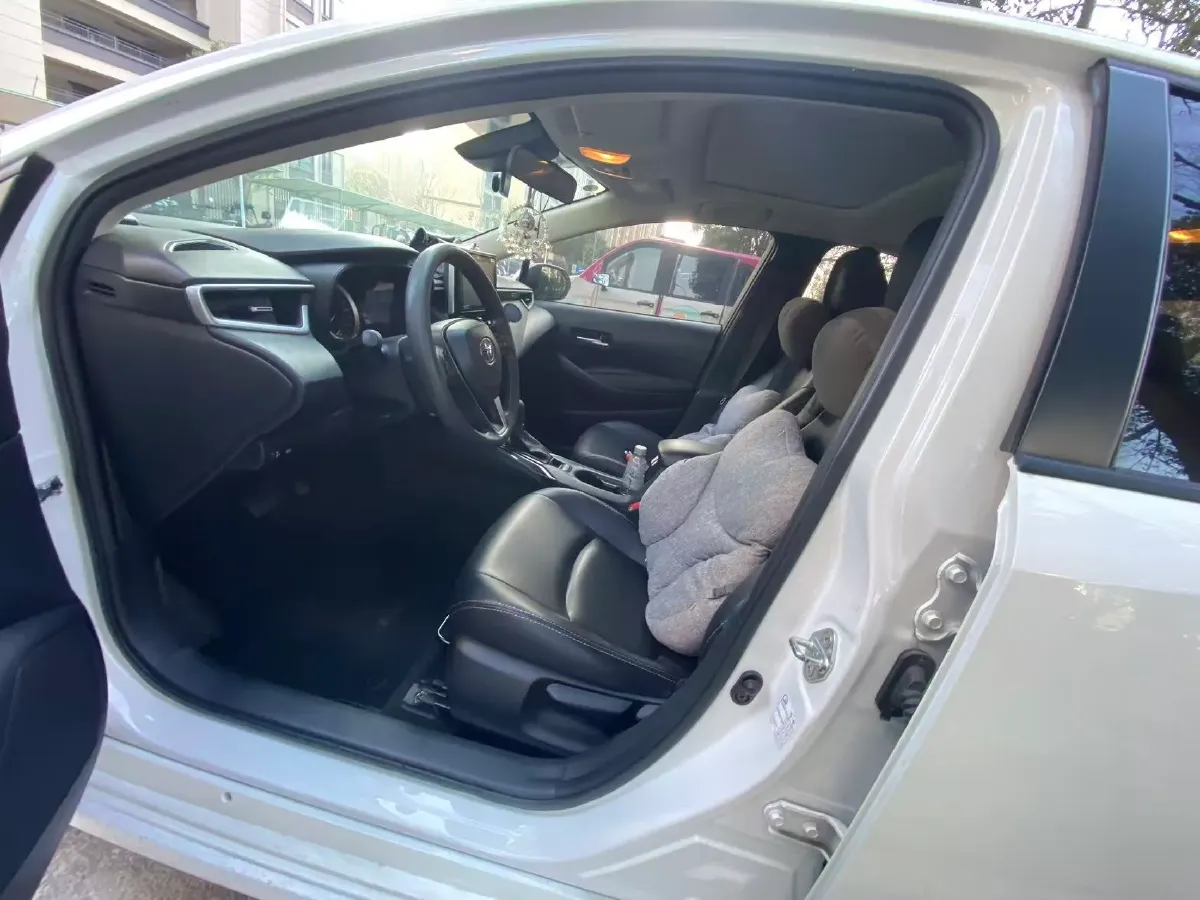 2021 Toyota Corolla 1.2T 116HP L4 CVT,autocango,china used car exporter,china ev exporter,chinese used car exporter,chinese used ev exporter