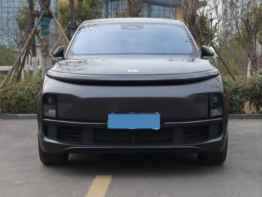 2023 Li L8 Range Extended 154HP REEV 40.9KWH,autocango,china used car exporter,china ev exporter,chinese used car exporter,chinese used ev exporter