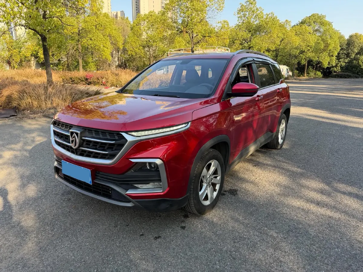 2019 BaoJun 530 1.5T 151HP L4 CVT,autocango,china used car exporter,china ev exporter,chinese used car exporter,chinese used ev exporter
