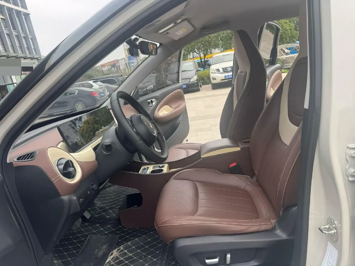 2023 WuLing BinGuo BEV 31.9KWH,autocango,china used car exporter,china ev exporter,chinese used car exporter,chinese used ev exporter