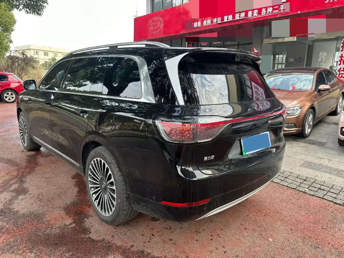 2025 AITO AITO M9 REEV 160HP REEV 52KWH,autocango,china used car exporter,china ev exporter,chinese used car exporter,chinese used ev exporter