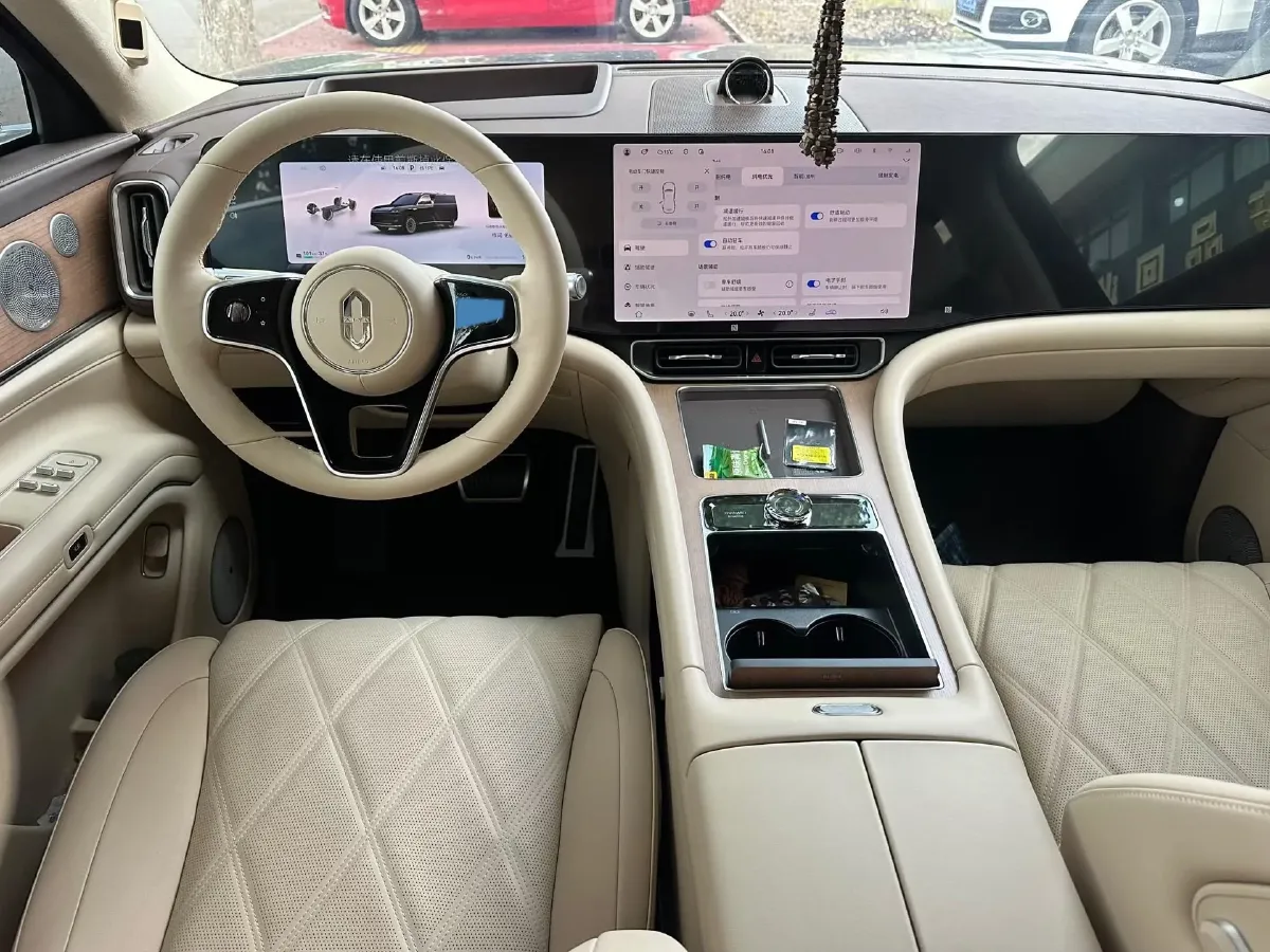 2025 AITO AITO M9 REEV 160HP REEV 52KWH,autocango,china used car exporter,china ev exporter,chinese used car exporter,chinese used ev exporter