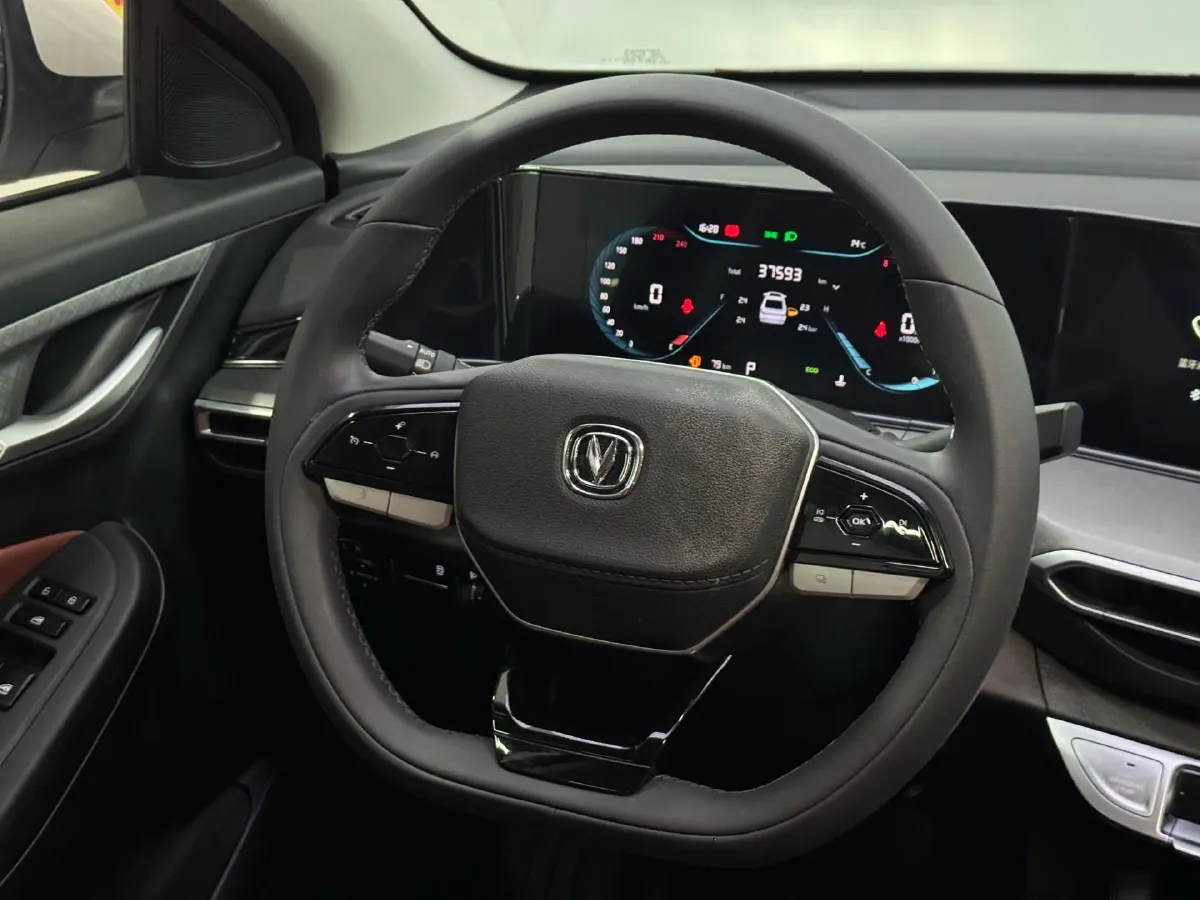 2023 ChangAn Eado 1.4T 160HP L4 7DCT,autocango,china used car exporter,china ev exporter,chinese used car exporter,chinese used ev exporter