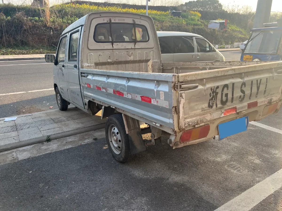 2020 WuLing ZhiGuang Mini Truck 1.2L 76HP L4 5MT,autocango,china used car exporter,china ev exporter,chinese used car exporter,chinese used ev exporter