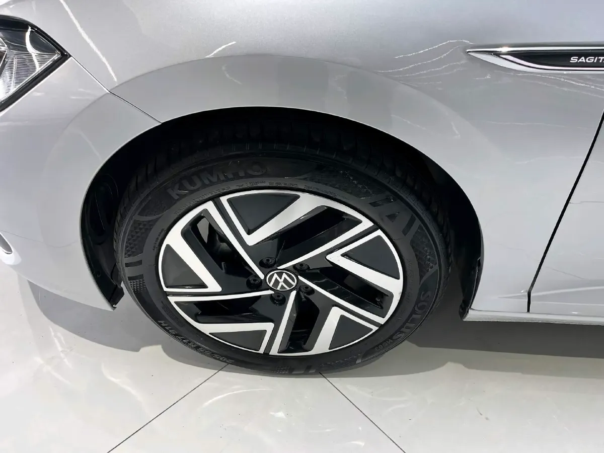 2025 Volkswagen Sagitar 1.5T 160HP L4 7DCT,autocango,china used car exporter,china ev exporter,chinese used car exporter,chinese used ev exporter