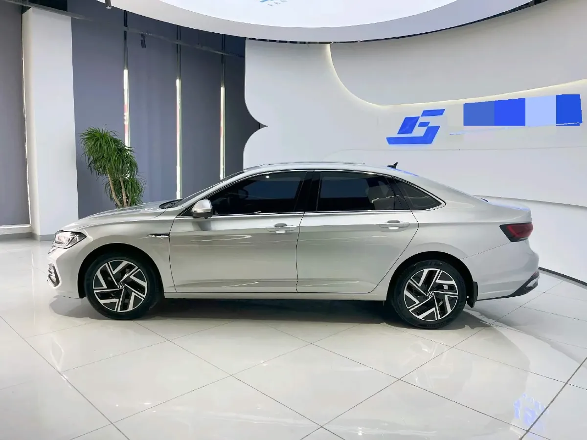 2025 Volkswagen Sagitar 1.5T 160HP L4 7DCT,autocango,china used car exporter,china ev exporter,chinese used car exporter,chinese used ev exporter