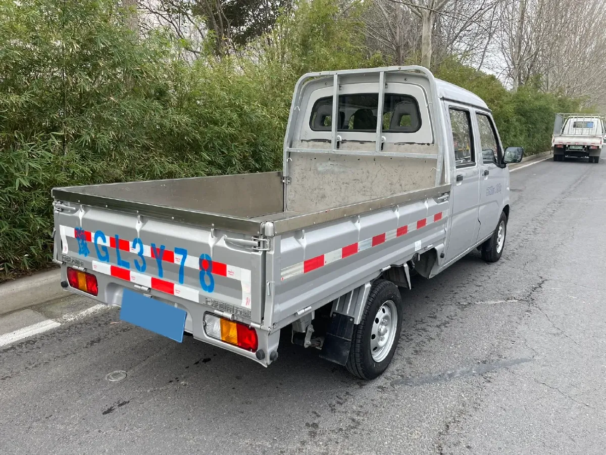 2023 WuLing ZhiGuang Mini Truck 1.5L 102HP L4 5MT,autocango,china used car exporter,china ev exporter,chinese used car exporter,chinese used ev exporter
