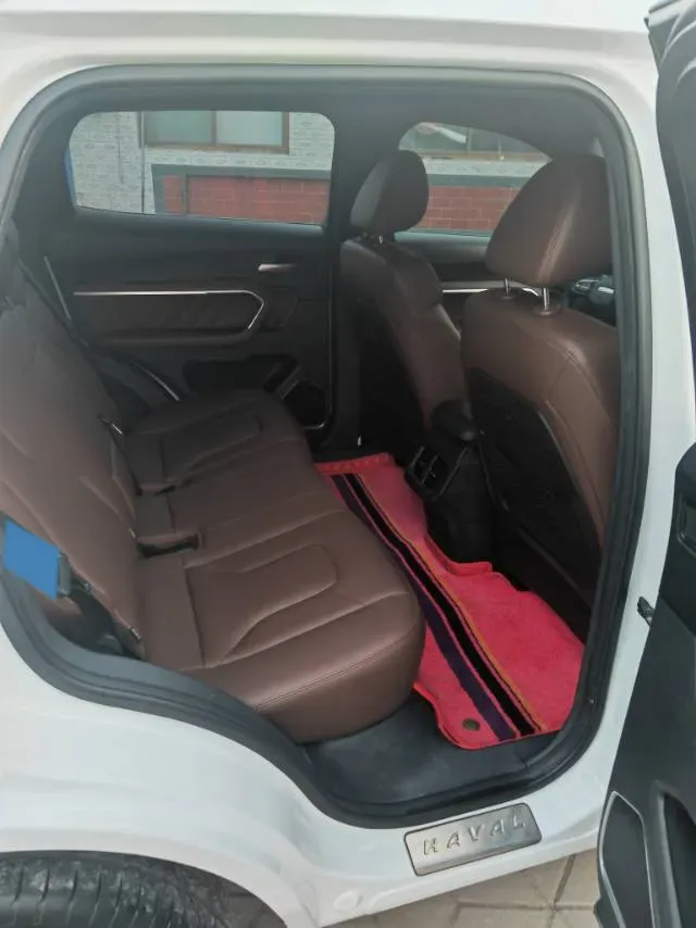 2017 Haval H6 2.0T 197HP L4 7DCT,autocango,china used car exporter,china ev exporter,chinese used car exporter,chinese used ev exporter