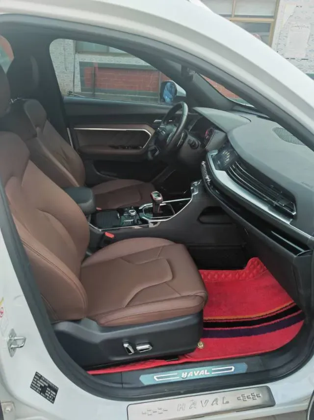 2017 Haval H6 2.0T 197HP L4 7DCT,autocango,china used car exporter,china ev exporter,chinese used car exporter,chinese used ev exporter