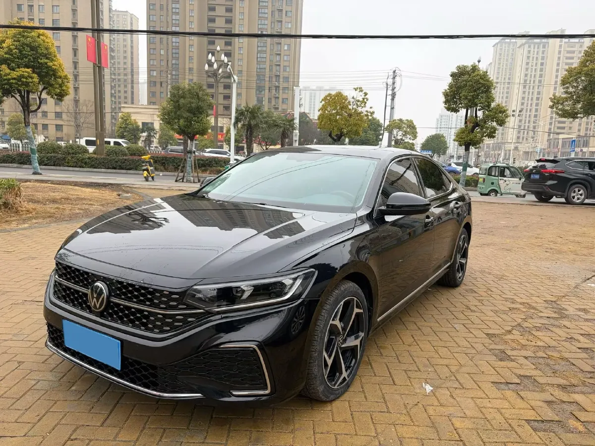 2024 Volkswagen Passat 2.0T 186HP L4 7DCT,autocango,china used car exporter,china ev exporter,chinese used car exporter,chinese used ev exporter
