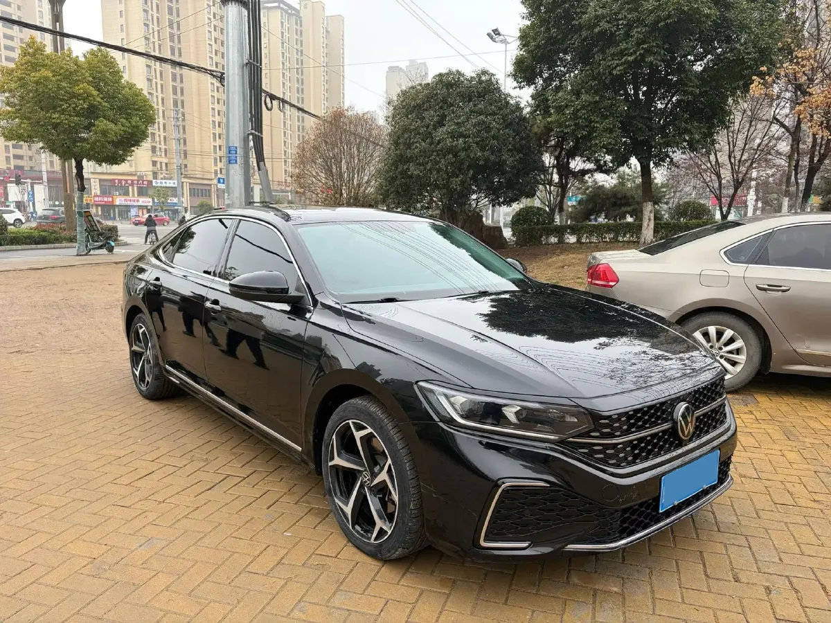 2024 Volkswagen Passat 2.0T 186HP L4 7DCT,autocango,china used car exporter,china ev exporter,chinese used car exporter,chinese used ev exporter