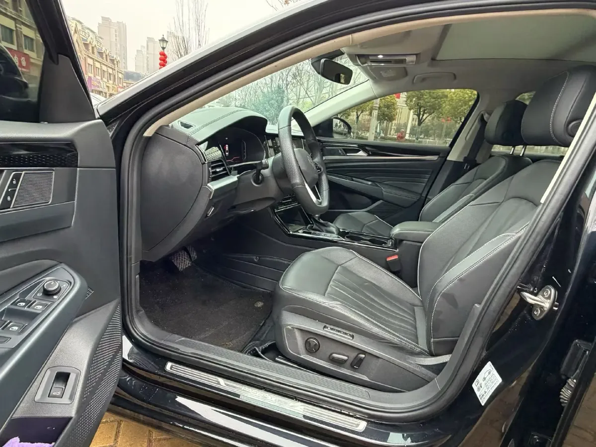 2024 Volkswagen Passat 2.0T 186HP L4 7DCT,autocango,china used car exporter,china ev exporter,chinese used car exporter,chinese used ev exporter