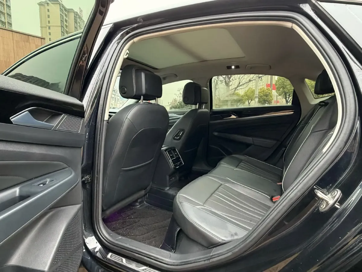 2024 Volkswagen Passat 2.0T 186HP L4 7DCT,autocango,china used car exporter,china ev exporter,chinese used car exporter,chinese used ev exporter