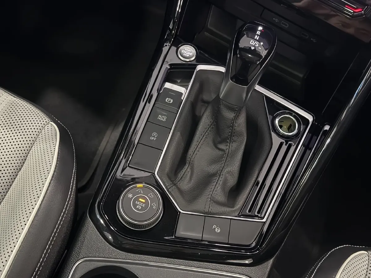 2023 Volkswagen Tayron 2.0T 220HP L4 7DCT,autocango,china used car exporter,china ev exporter,chinese used car exporter,chinese used ev exporter