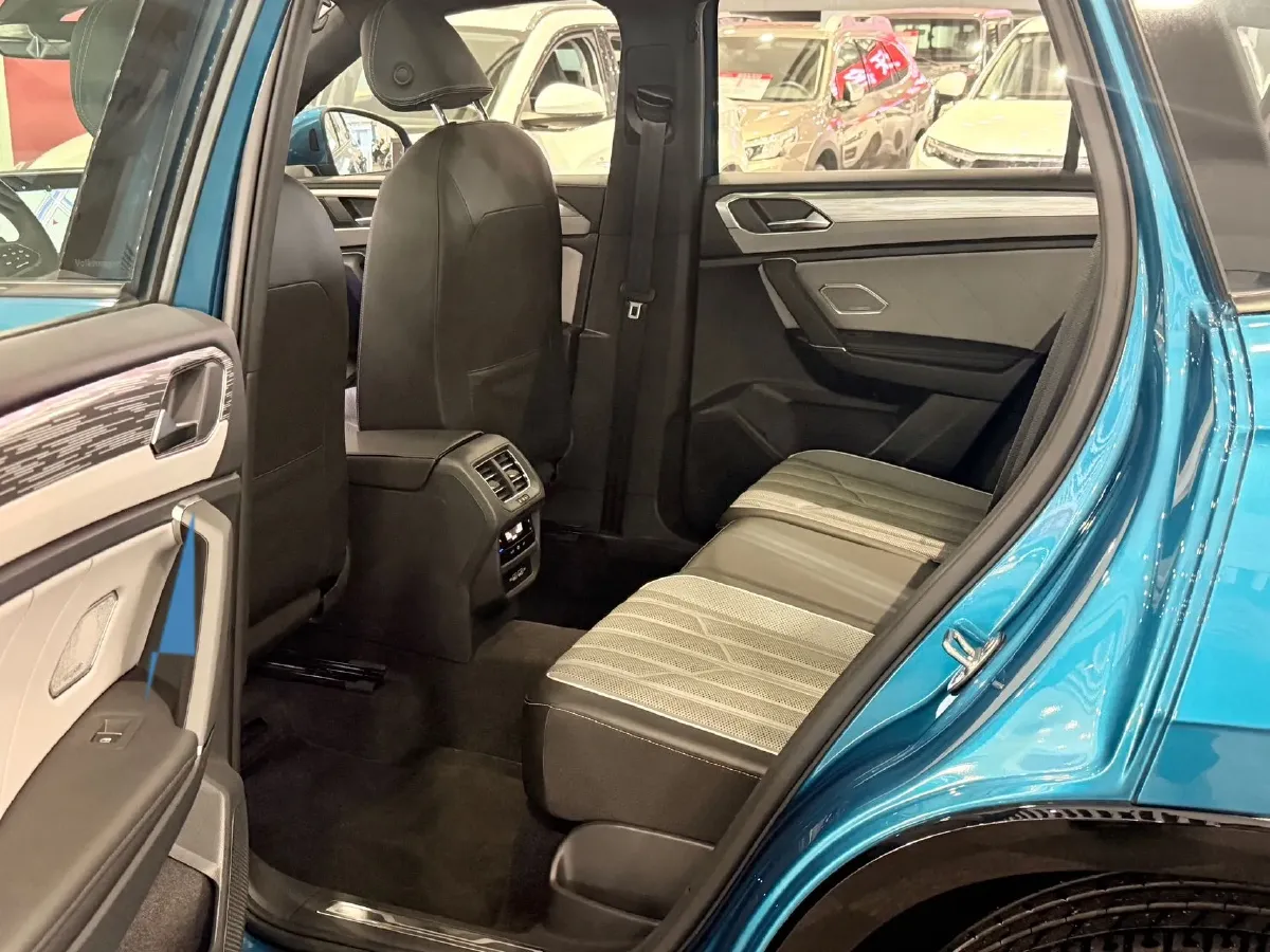 2023 Volkswagen Tayron 2.0T 220HP L4 7DCT,autocango,china used car exporter,china ev exporter,chinese used car exporter,chinese used ev exporter