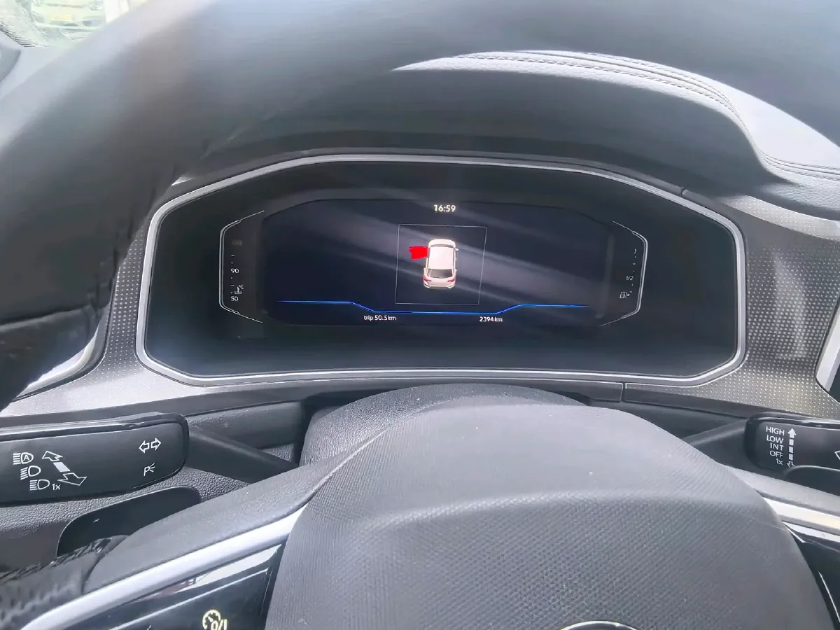 2023 Volkswagen T-Roc 1.5T 160HP L4 7DCT,autocango,china used car exporter,china ev exporter,chinese used car exporter,chinese used ev exporter