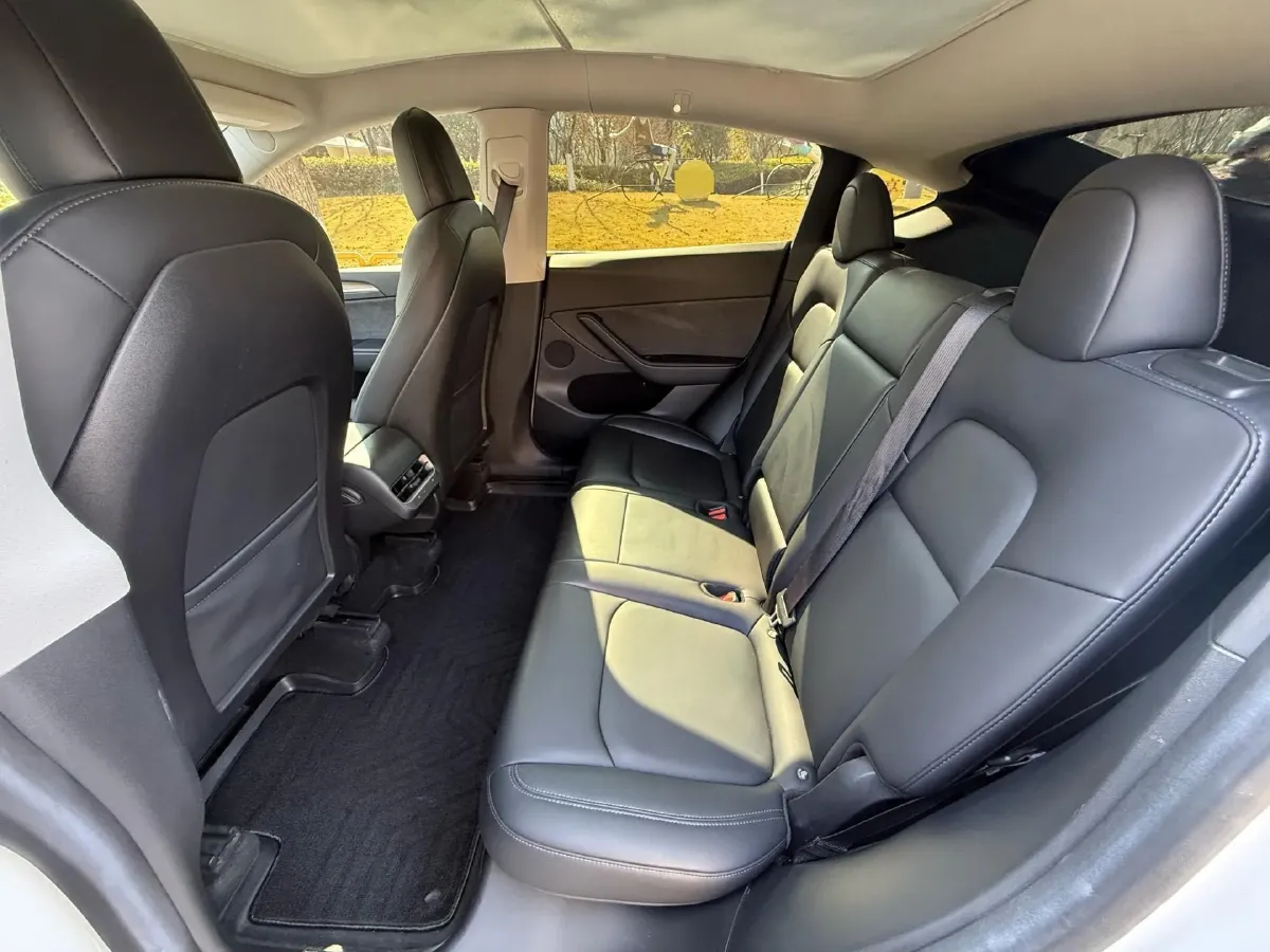 2022 Tesla Model Y BEV 60KWH,autocango,china used car exporter,china ev exporter,chinese used car exporter,chinese used ev exporter