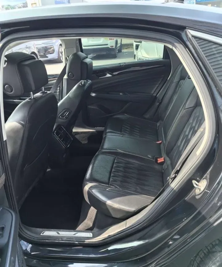 2019 Volvo V40 1.5T 152HP L4 6AT,autocango,china used car exporter,china ev exporter,chinese used car exporter,chinese used ev exporter