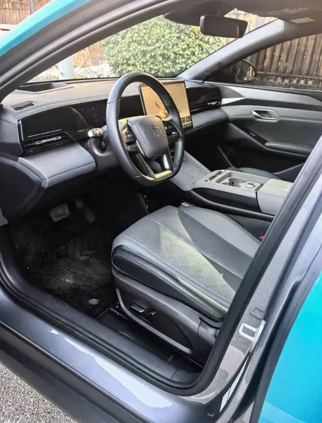 2025 BYD QinL BEV,autocango,china used car exporter,china ev exporter,chinese used car exporter,chinese used ev exporter