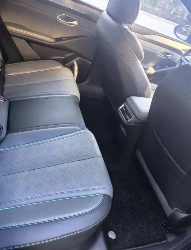 2025 BYD QinL BEV,autocango,china used car exporter,china ev exporter,chinese used car exporter,chinese used ev exporter