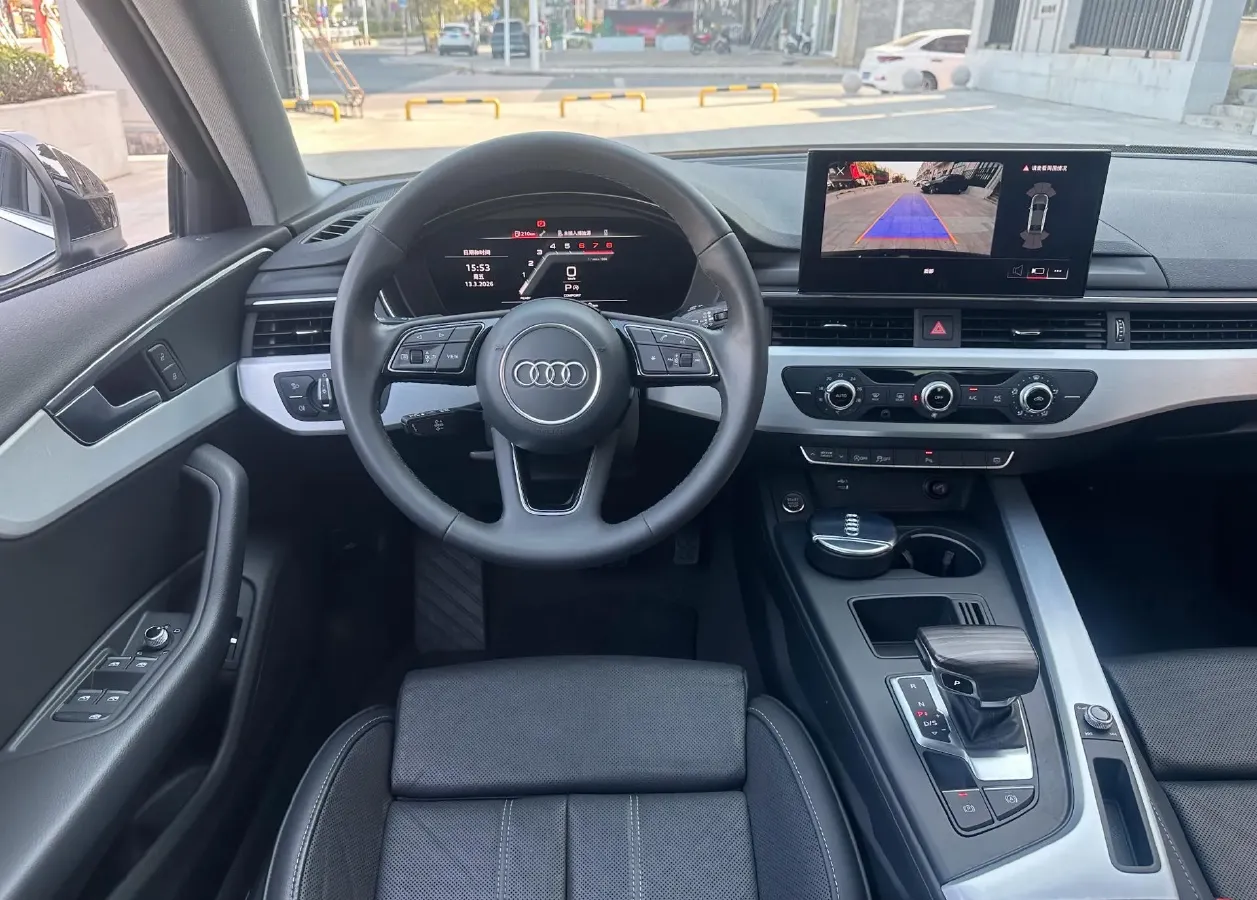 2022 Audi A4L 2.0T 190HP L4 7DCT,autocango,china used car exporter,china ev exporter,chinese used car exporter,chinese used ev exporter