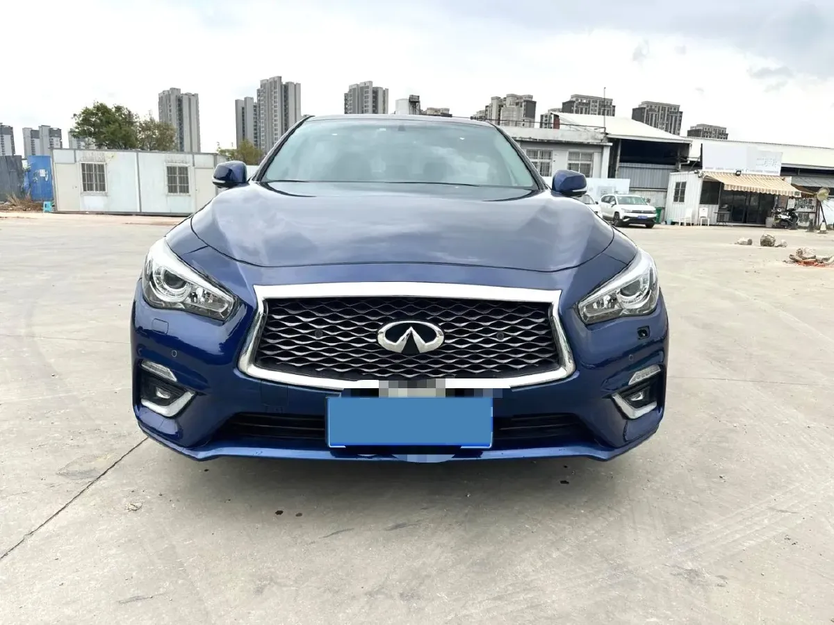 2018 Jeep Grand Commander 2.0T 265HP L4 9AT,autocango,china used car exporter,china ev exporter,chinese used car exporter,chinese used ev exporter