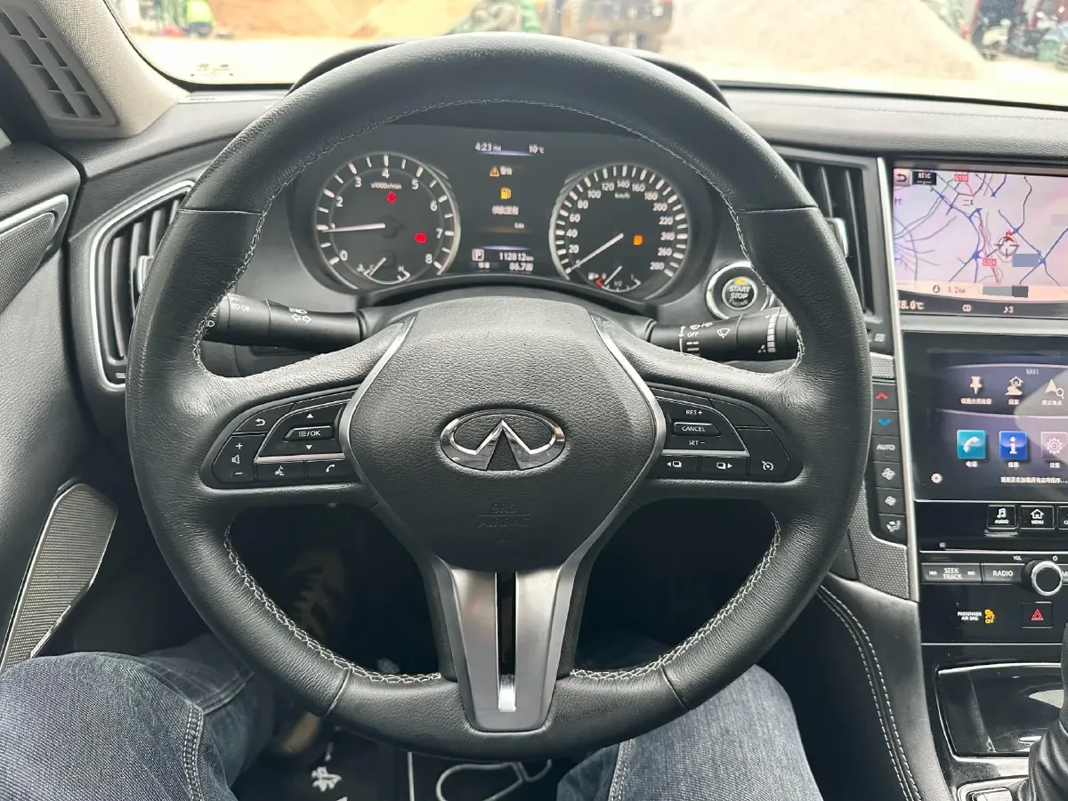 2018 Jeep Grand Commander 2.0T 265HP L4 9AT,autocango,china used car exporter,china ev exporter,chinese used car exporter,chinese used ev exporter