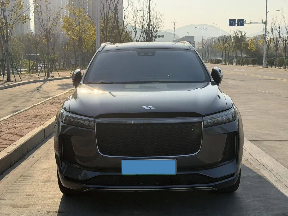 2020 Li ONE Range Extended 131HP REEV 40.5KWH,autocango,china used car exporter,china ev exporter,chinese used car exporter,chinese used ev exporter