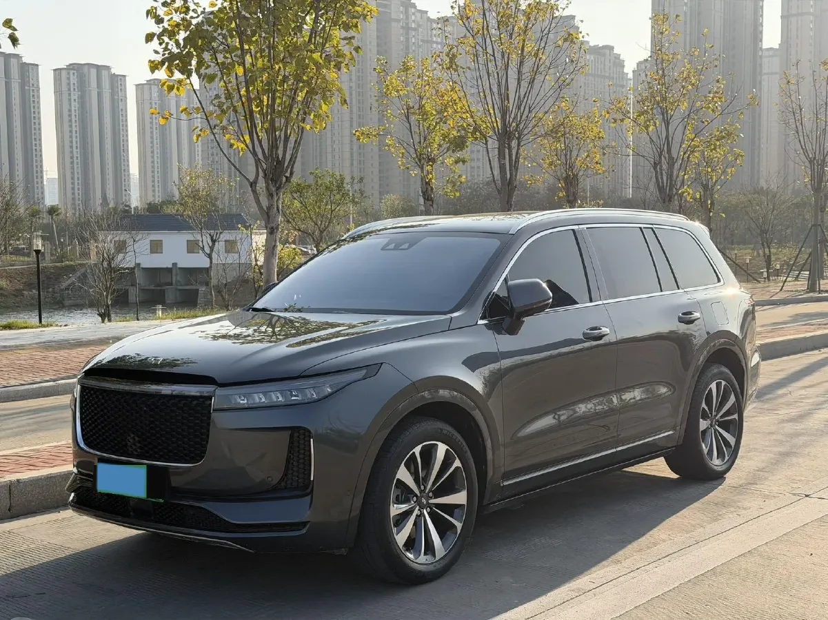 2020 Li ONE Range Extended 131HP REEV 40.5KWH,autocango,china used car exporter,china ev exporter,chinese used car exporter,chinese used ev exporter