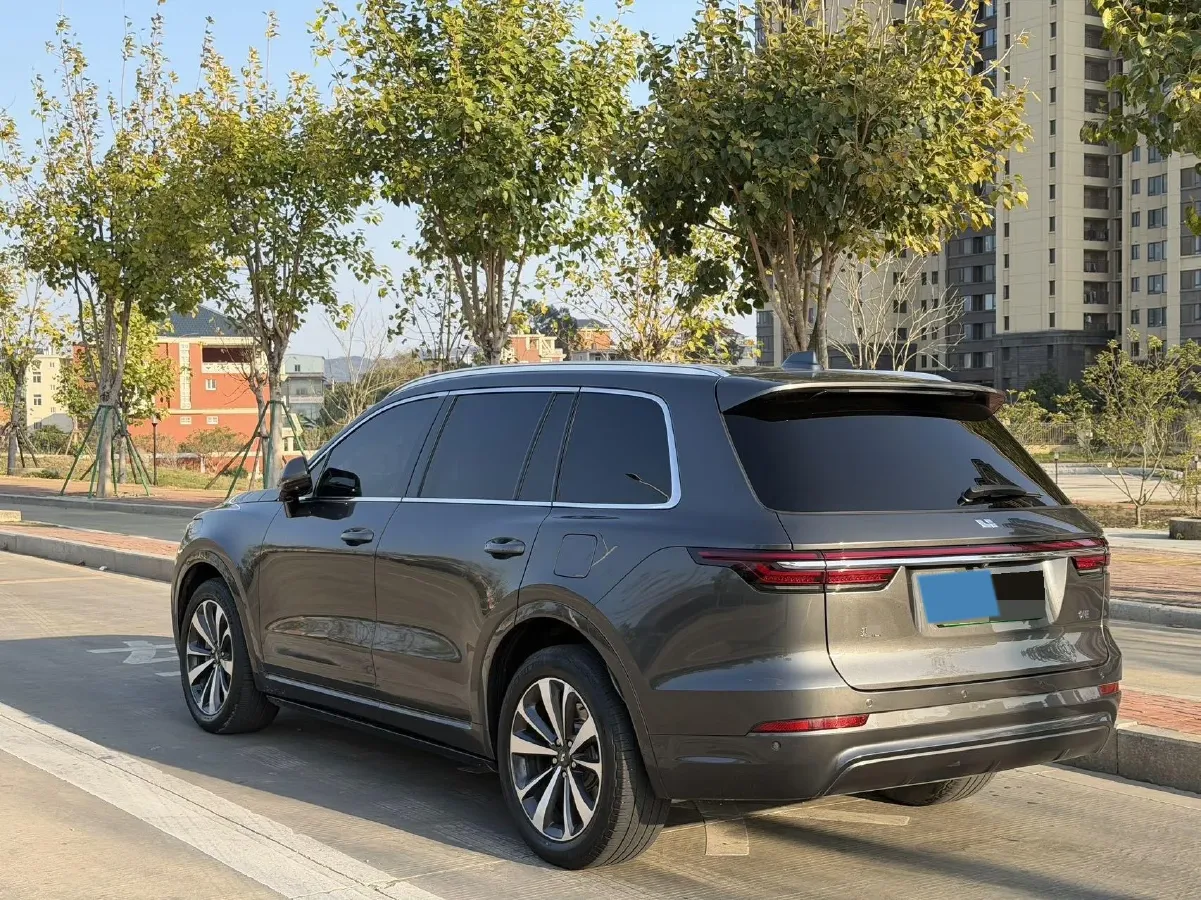 2020 Li ONE Range Extended 131HP REEV 40.5KWH,autocango,china used car exporter,china ev exporter,chinese used car exporter,chinese used ev exporter