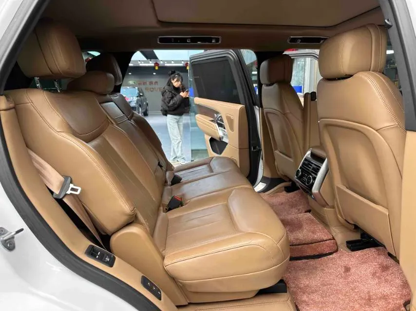 2024 Land Rover Range Rover 3.0T 400HP L6 8AT,autocango,china used car exporter,china ev exporter,chinese used car exporter,chinese used ev exporter