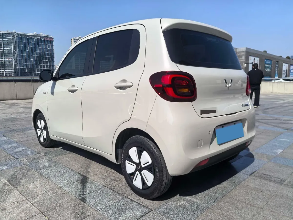 2025 WuLing HongGuang MINI EV BEV 16.2KWH,autocango,china used car exporter,china ev exporter,chinese used car exporter,chinese used ev exporter