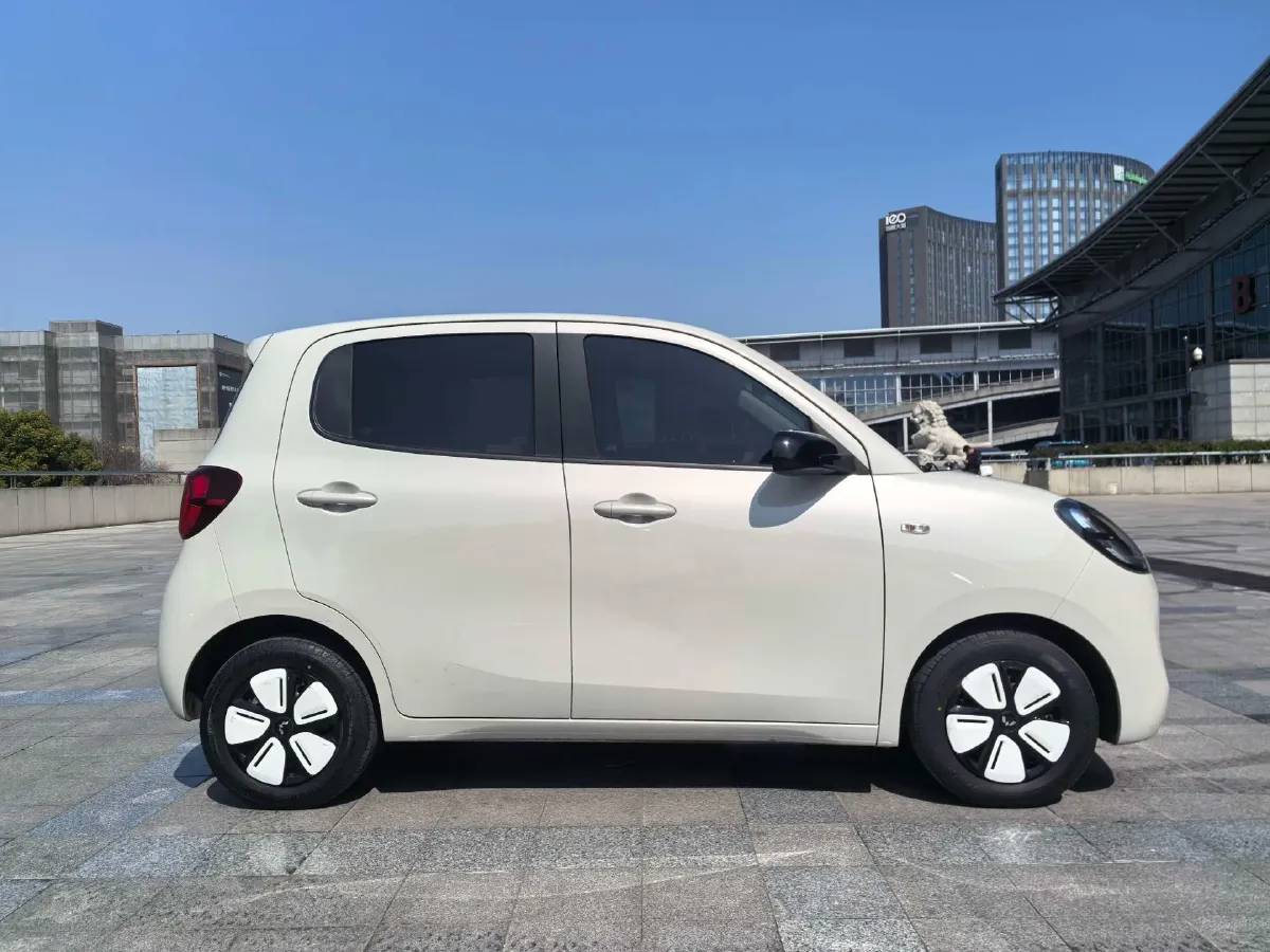 2025 WuLing HongGuang MINI EV BEV 16.2KWH,autocango,china used car exporter,china ev exporter,chinese used car exporter,chinese used ev exporter