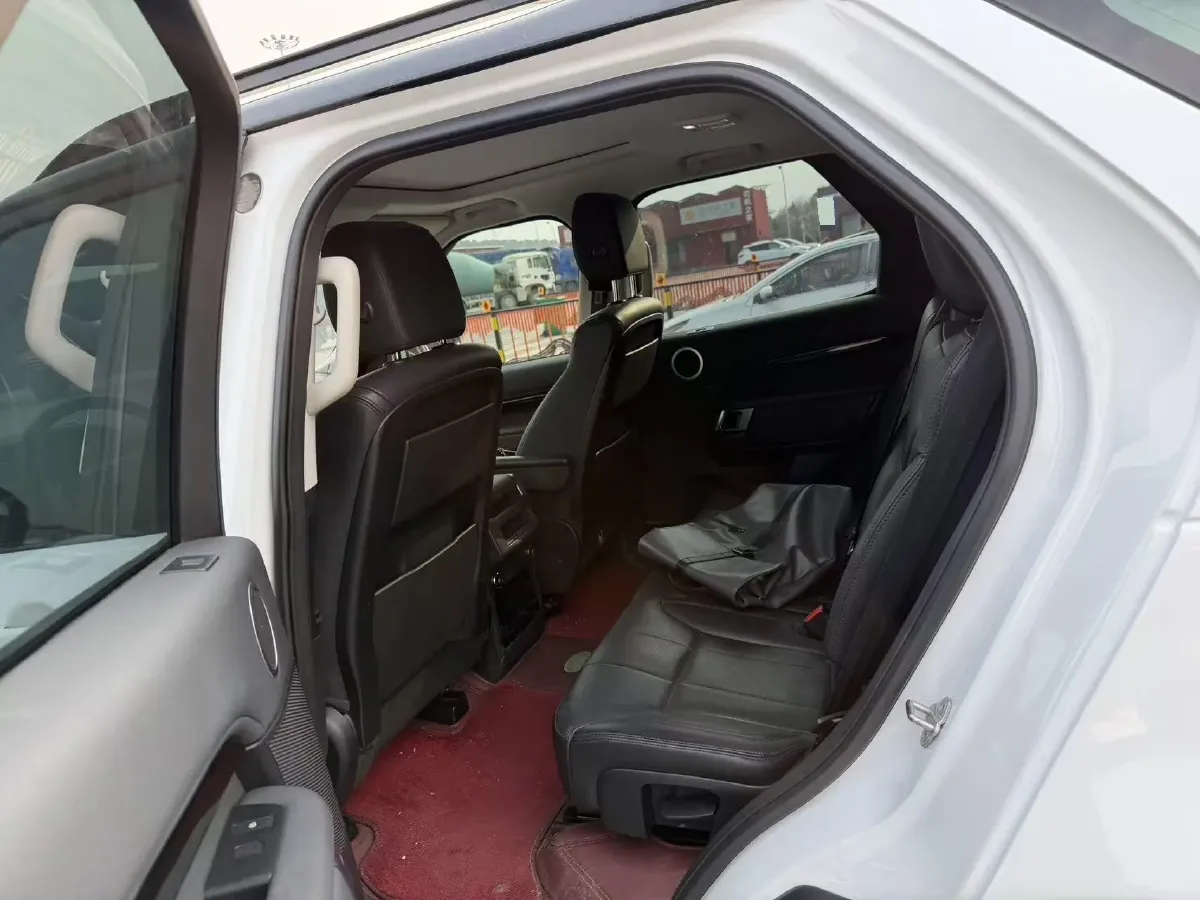 2019 Land Rover Discovery 3.0T 340HP V6 8AT,autocango,china used car exporter,china ev exporter,chinese used car exporter,chinese used ev exporter