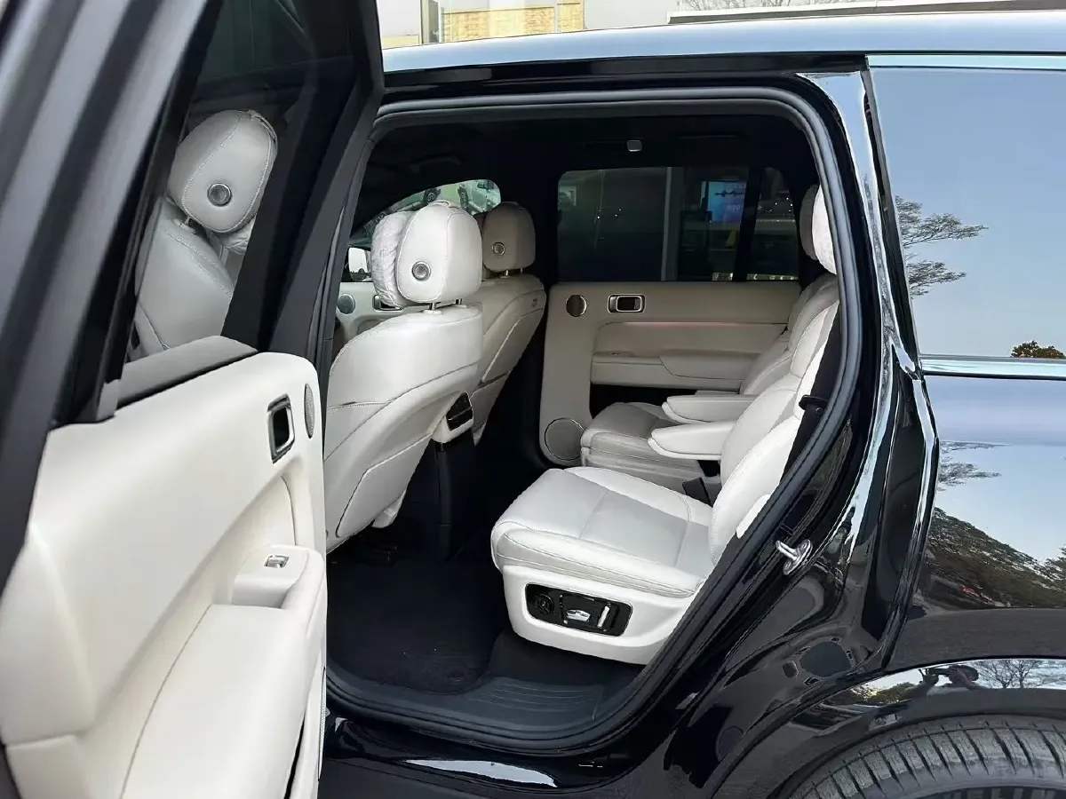 2022 Li L9 Range Extended 154HP REEV 42.6KWH,autocango,china used car exporter,china ev exporter,chinese used car exporter,chinese used ev exporter