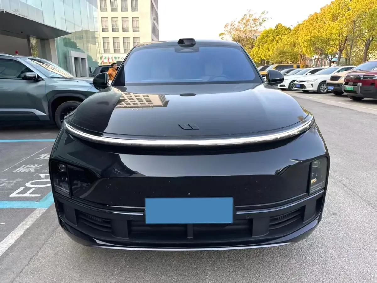 2022 Li L9 Range Extended 154HP REEV 42.6KWH,autocango,china used car exporter,china ev exporter,chinese used car exporter,chinese used ev exporter