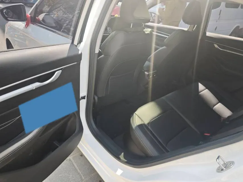 2025 Geely Emgrand 1.5L 127HP L4 CVT,autocango,china used car exporter,china ev exporter,chinese used car exporter,chinese used ev exporter