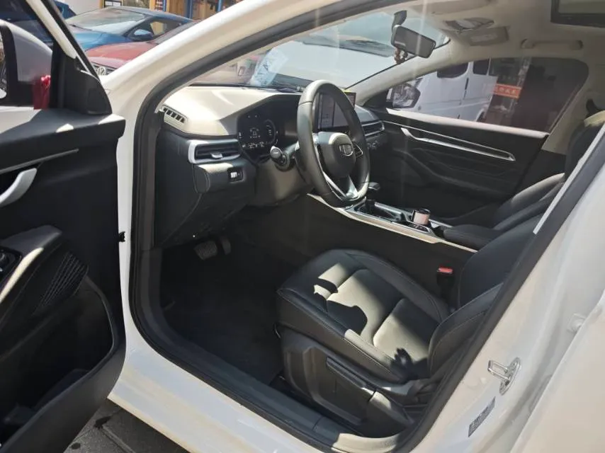 2025 Geely Emgrand 1.5L 127HP L4 CVT,autocango,china used car exporter,china ev exporter,chinese used car exporter,chinese used ev exporter