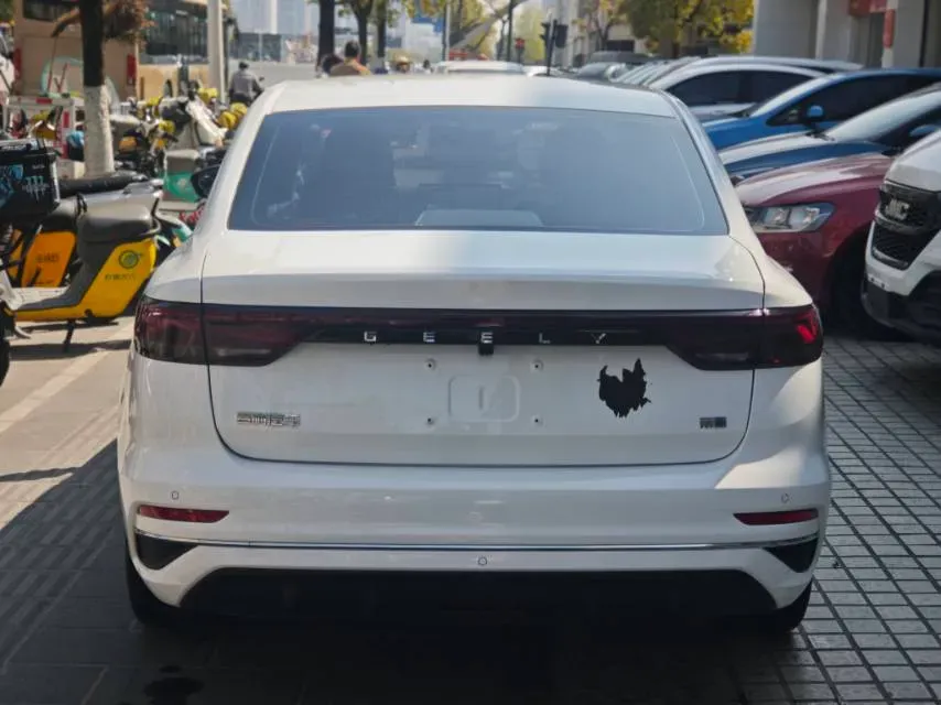 2025 Geely Emgrand 1.5L 127HP L4 CVT,autocango,china used car exporter,china ev exporter,chinese used car exporter,chinese used ev exporter