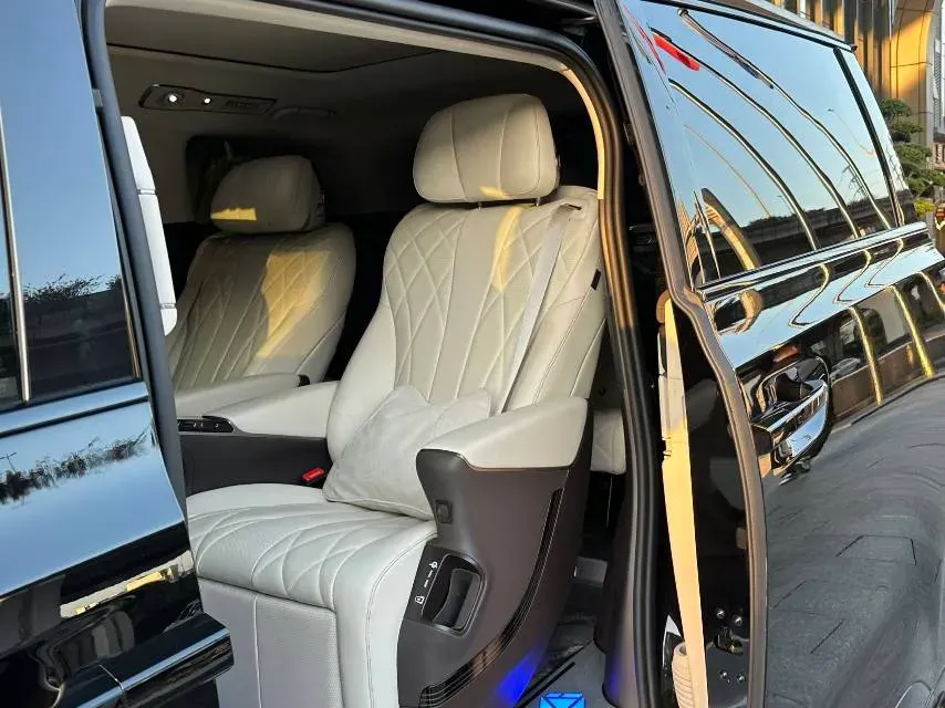 2025 Denza D9 1.5T 156HP L4 E-CVT PHEV 40KWH,autocango,china used car exporter,china ev exporter,chinese used car exporter,chinese used ev exporter