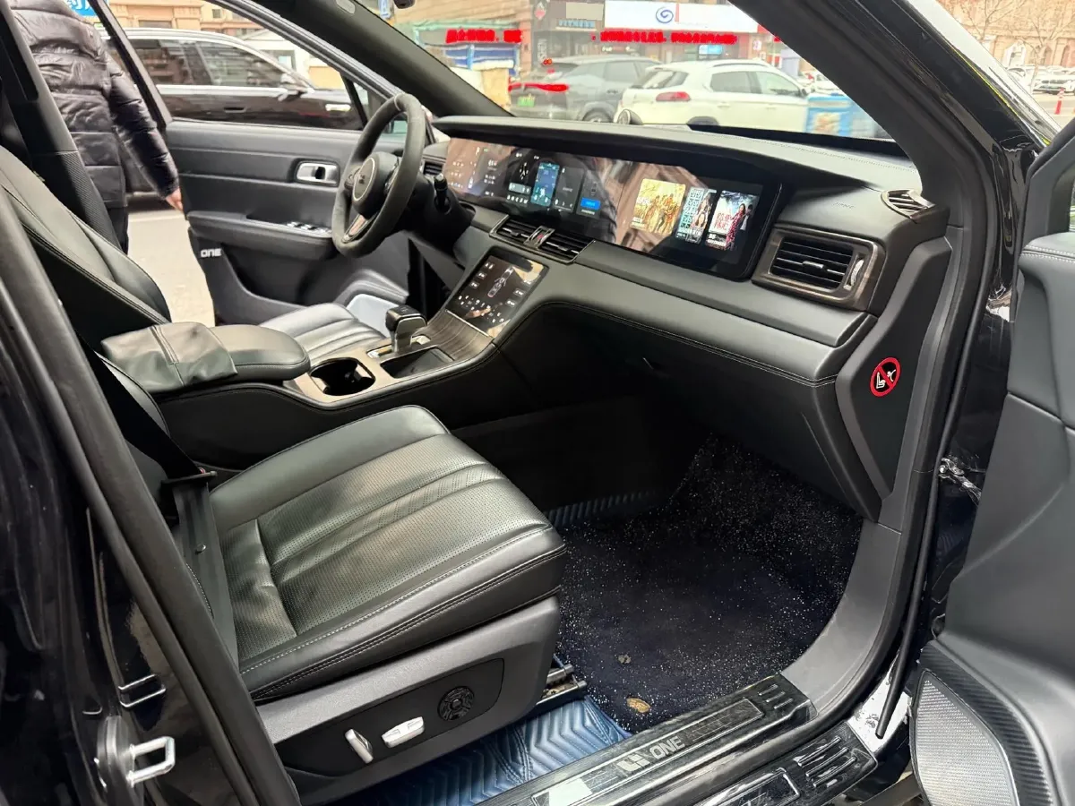 2020 Li ONE Range Extended 131HP REEV 40.5KWH,autocango,china used car exporter,china ev exporter,chinese used car exporter,chinese used ev exporter