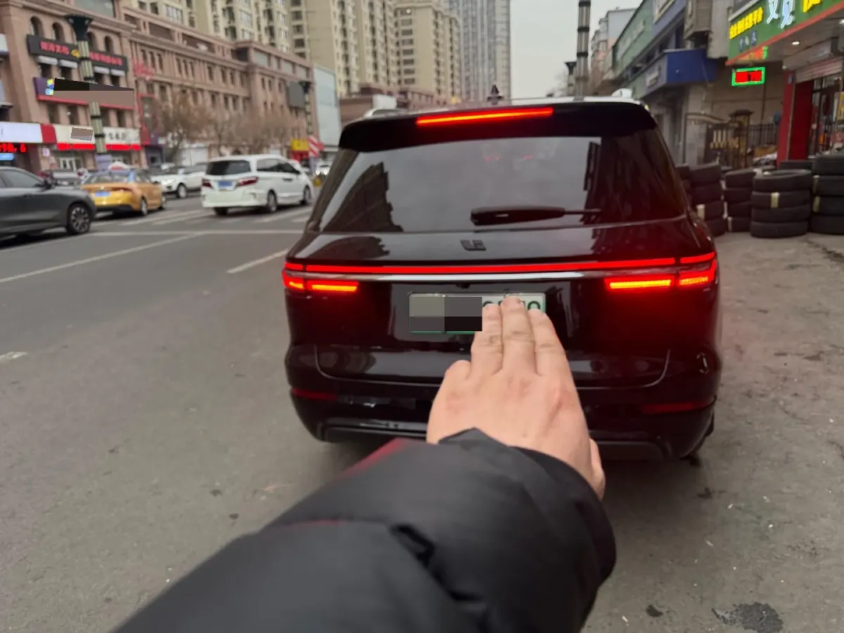 2020 Li ONE Range Extended 131HP REEV 40.5KWH,autocango,china used car exporter,china ev exporter,chinese used car exporter,chinese used ev exporter